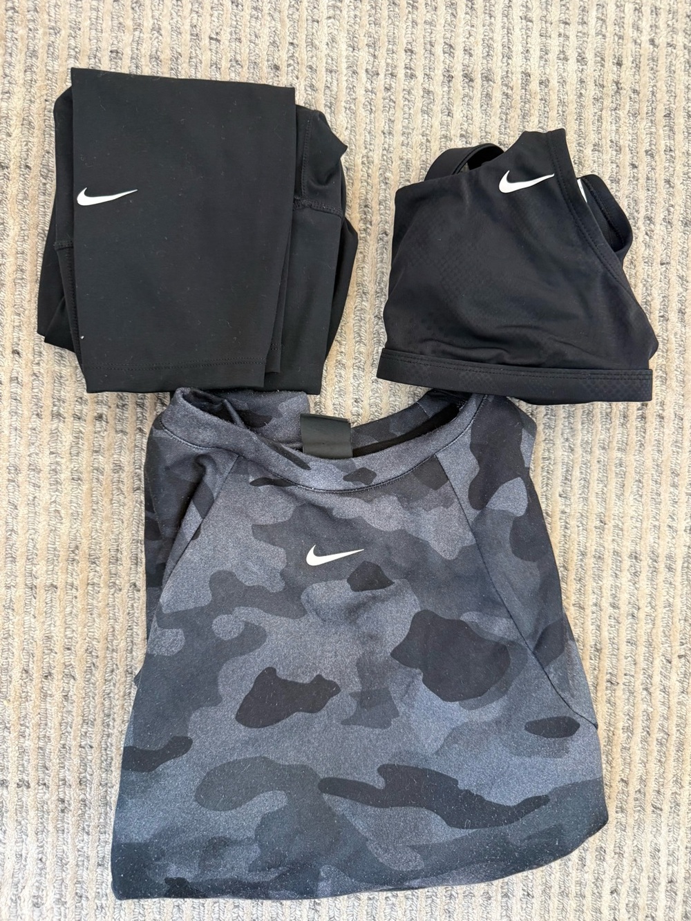Nike White and Black Dri-FIT bundle-sweatshirt, sports bra, and legggings